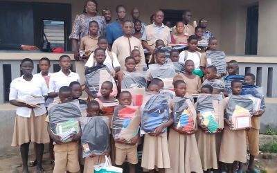 À Sodo et Amou-Oblo, plus de 450 élèves bénéficient de kits et fournitures scolaires